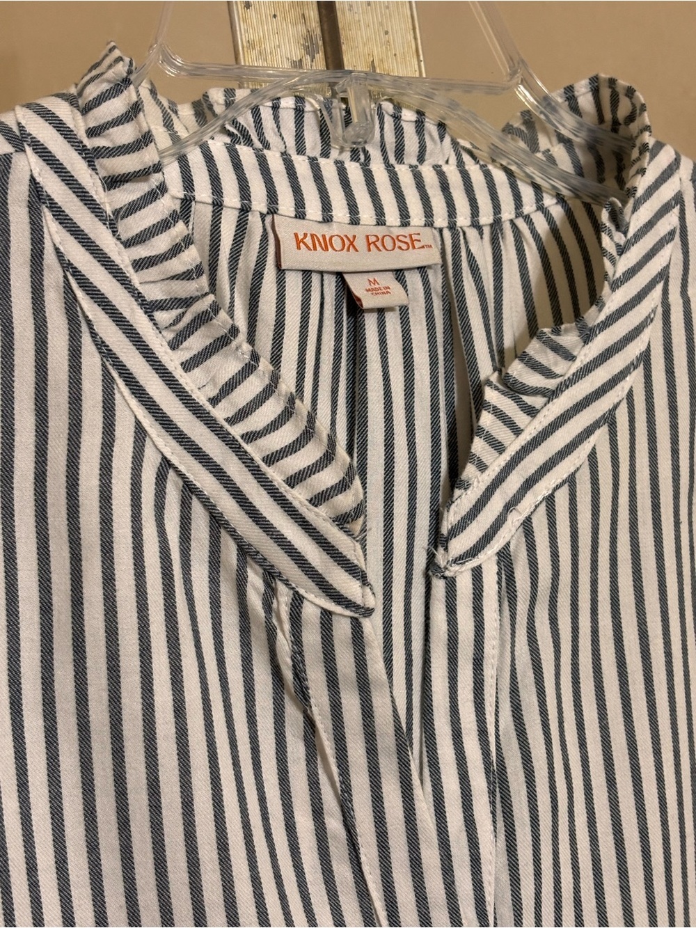 Knox Rose Blue & White Vertical Stripe Shirt-Blouse Sz Medium - Picture 2 of 7